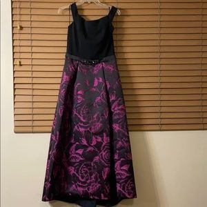 Carmen Marc Valvo Gown